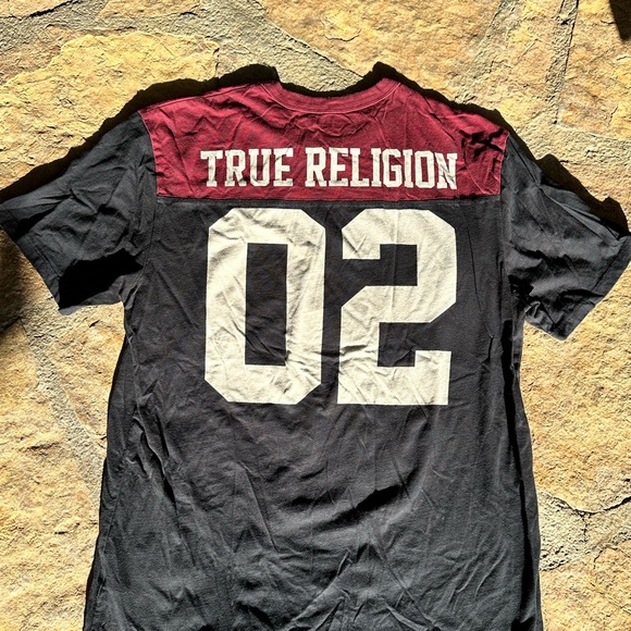 True Religion Tshirt Black Red Mens Size XL - Picture 2 of 6